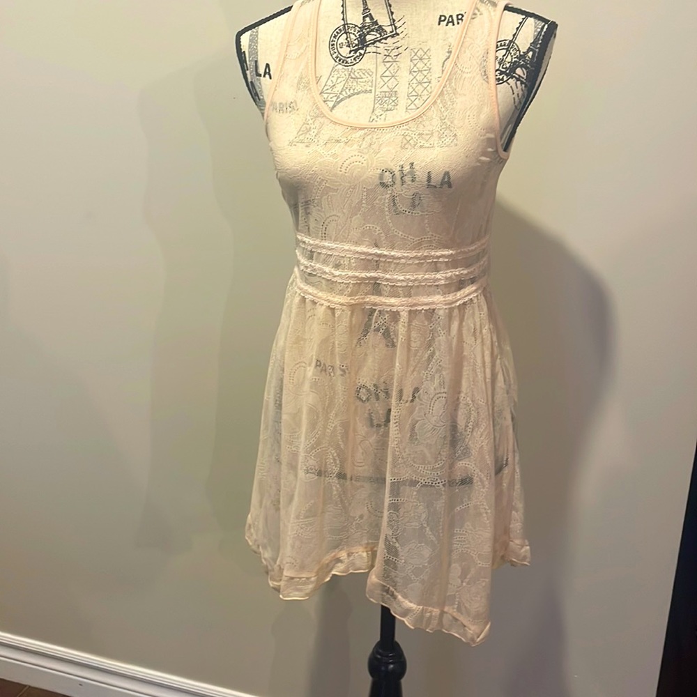 SUPER CUTE LACE DRESS OR BEACH COVERUP